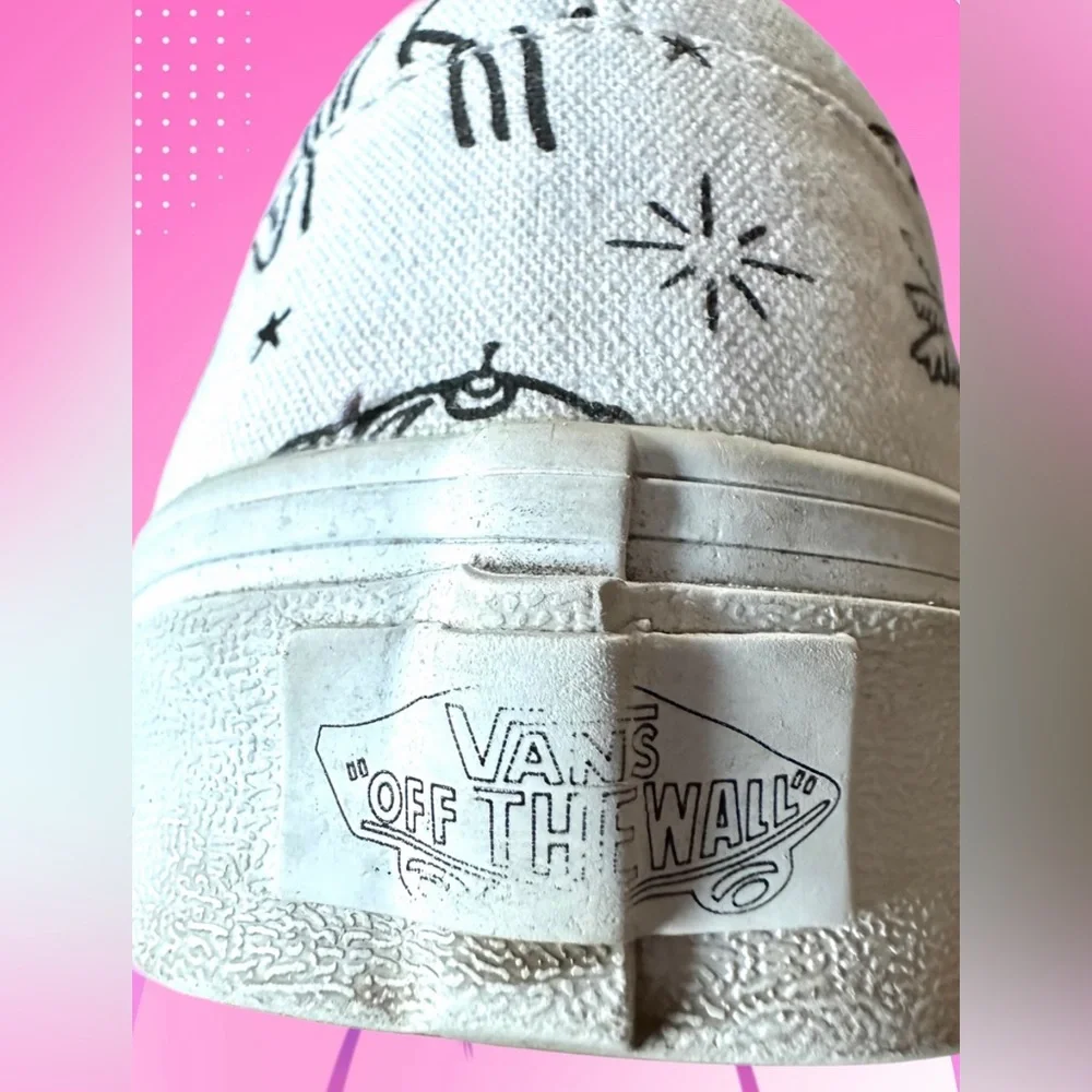 Vans Unidentified U-Paint White Classic Slip-O- Women’s Size 10/Men’s Size 8.5